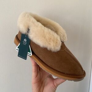 NWT Australian genuine sheepskin slippers